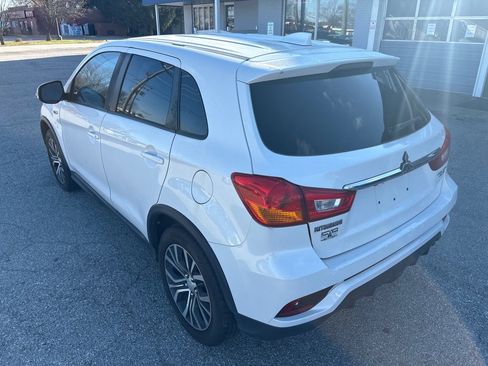 Used 2018 Mitsubishi Outlander Sport ES image 8
