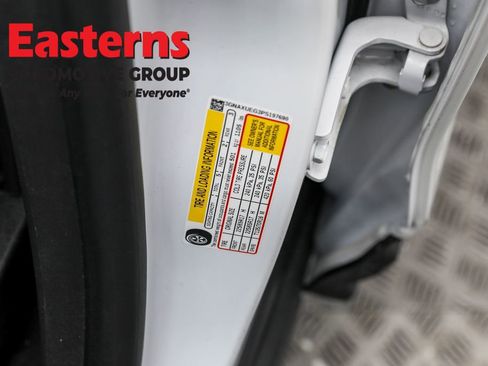 Used 2023 Chevrolet Equinox LT image 33