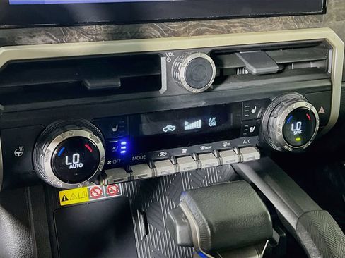 Certified 2024 Toyota Tacoma Limited w/ Limited Package (LT) AWD/4WD image 14