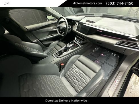 Used 2023 Audi RS e-tron GT w/ Carbon Performance Package image 18