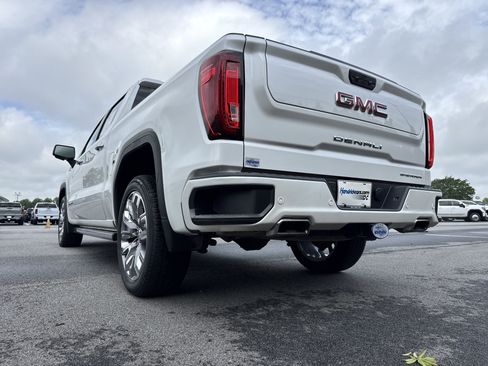 Used 2024 GMC Sierra 1500 Denali w/ Denali Reserve Package RWD image 8