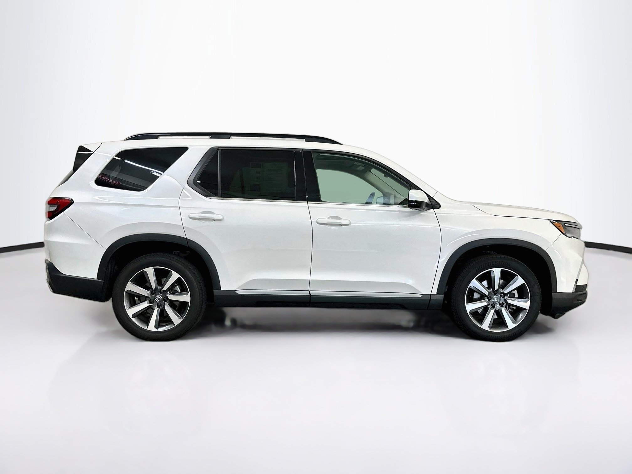 Used 2025 Honda Pilot Elite image 10