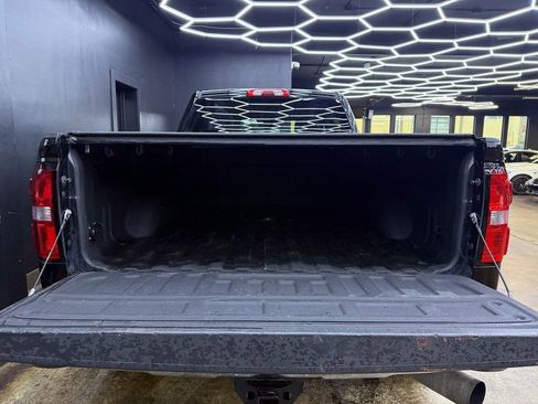 Used 2015 GMC Sierra 2500 SLT w/ Duramax Plus Package image 28