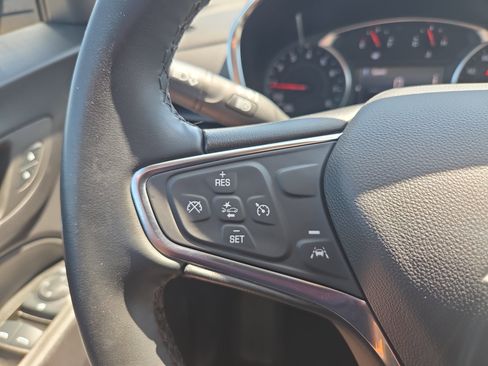 Used 2024 Chevrolet Equinox LT image 12