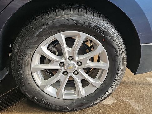 Used 2018 Chevrolet Equinox LS image 31