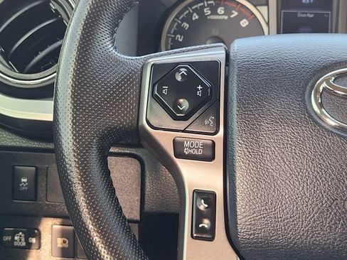Used 2020 Toyota Tacoma SR5 w/ SR5 Appearance Package (SM) RWD image 28