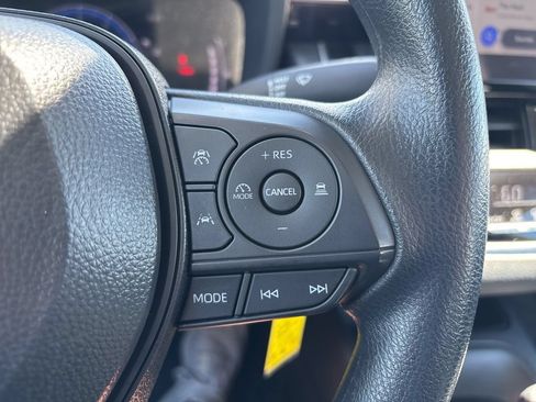 Used 2026 Toyota Corolla LE FWD image 19