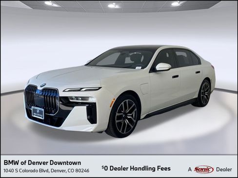 Certified 2024 BMW 750e xDrive image 1