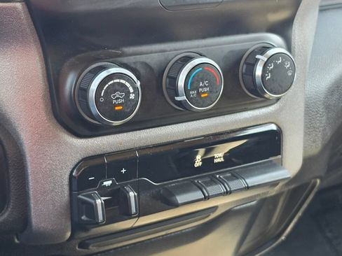 Used 2019 RAM 1500 Tradesman AWD/4WD image 21