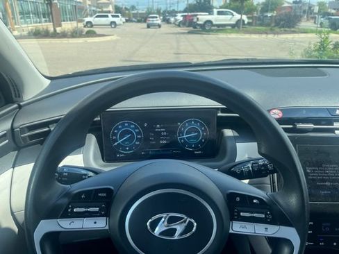 Used 2024 Hyundai Tucson SEL FWD image 12