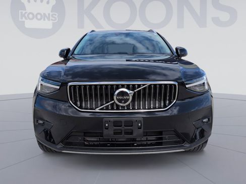 Certified 2024 Volvo XC40 B5 Ultimate w/ Protection Package Premier image 11