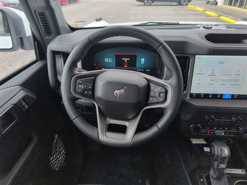 New 2025 Ford Bronco Outer Banks image 15