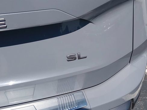 Certified 2025 Nissan Rogue SL FWD image 6