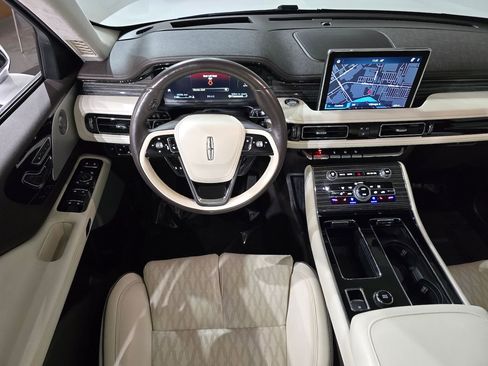 Used 2022 Lincoln Aviator Black Label w/ Dynamic Handling Package image 19