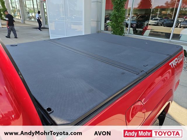 Used 2022 Toyota Tacoma TRD Sport AWD/4WD image 33