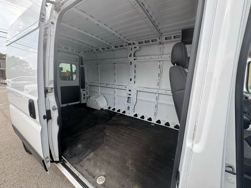 Used 2021 RAM ProMaster 2500 FWD image 17