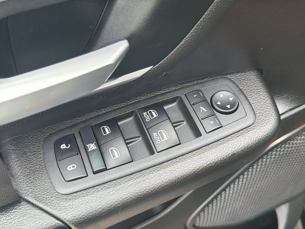 Used 2022 RAM 1500 Big Horn AWD/4WD image 12
