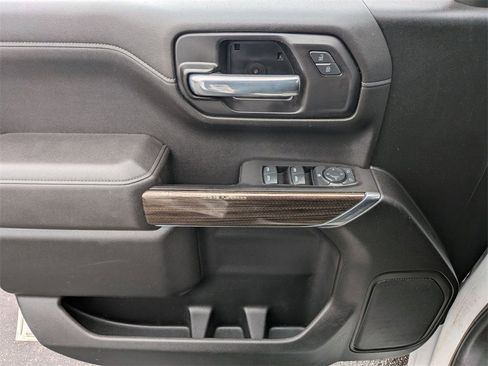 Used 2021 Chevrolet Silverado 1500 LT image 21