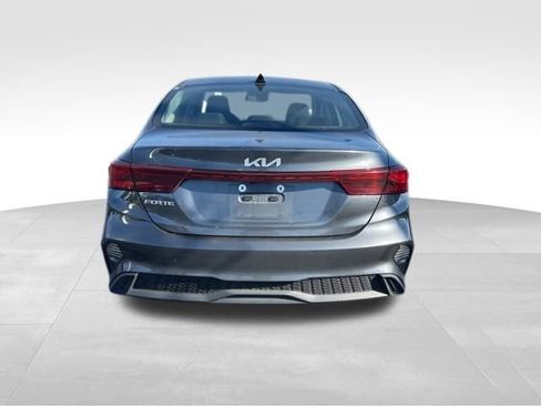 Certified 2023 Kia Forte LXS image 7