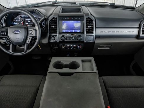 Used 2022 Ford F350 XLT w/ XLT Premium Package image 13