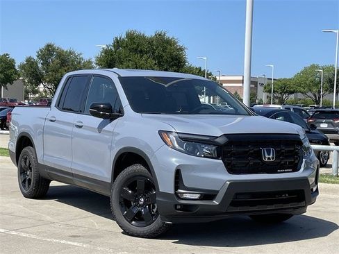 New 2025 Honda Ridgeline Black Edition image 2