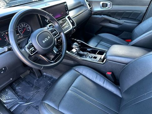Used 2022 Kia Sorento SX FWD image 9