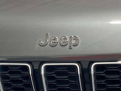 Used 2022 Jeep Grand Cherokee L Limited AWD/4WD image 8