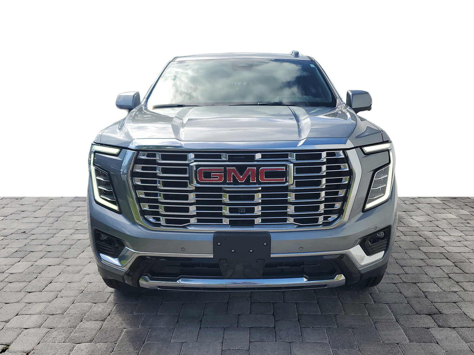Used 2025 GMC Yukon XL Denali AWD/4WD image 2