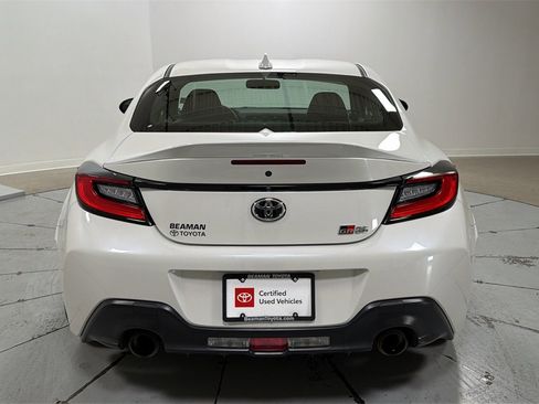 Used 2024 Toyota GR86 Premium image 4