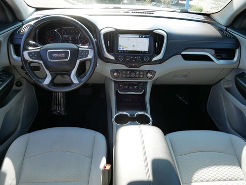 Used 2018 GMC Terrain SLE w/ Driver Convenience Package image 10