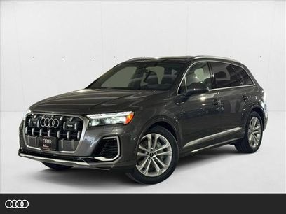 New 2025 Audi Q7 3.0T Prestige