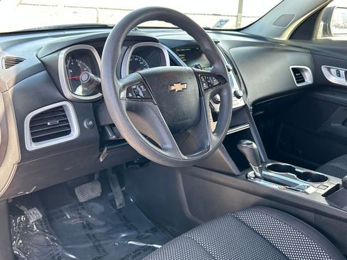 Used 2017 Chevrolet Equinox LS image 7
