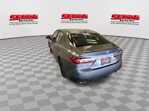 New 2025 Toyota Camry SE image 7