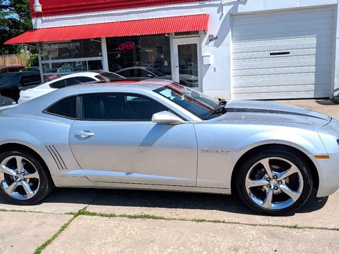Used 2010 Chevrolet Camaro LT image 4