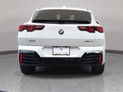Used 2025 BMW X2 xDrive28i w/ M Sport Package image 7