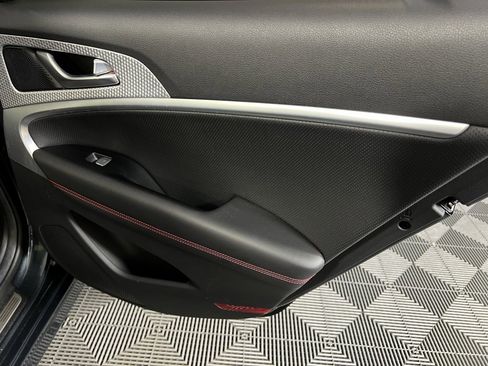 Used 2023 Genesis G70 2.0T w/ Sport Prestige Package image 32