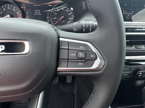 New 2026 Jeep Compass Latitude AWD/4WD image 23