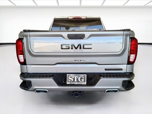 Used 2023 GMC Sierra 1500 Elevation w/ LPO, Elevation Black Package AWD/4WD image 5