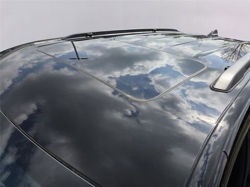 New 2025 Jeep Grand Cherokee Altitude image 30