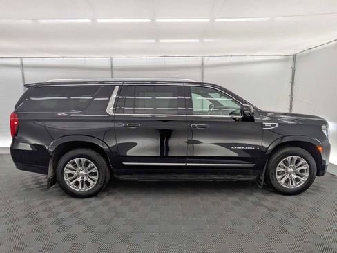 Used 2023 GMC Yukon XL Denali w/ Max Trailering Package image 7