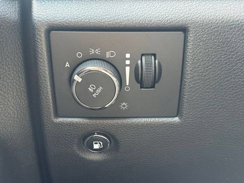Used 2018 Jeep Grand Cherokee Limited AWD/4WD image 27