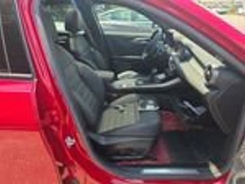 Used 2024 Alfa Romeo Tonale Veloce AWD/4WD image 10