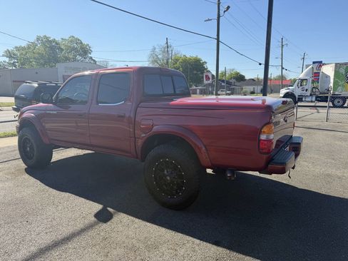 Used 2004 Toyota Tacoma PreRunner image 4