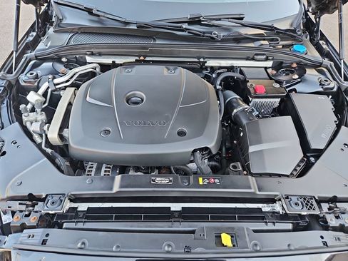 Used 2020 Volvo S60 T5 R-Design w/ Protection Package Premier FWD image 22