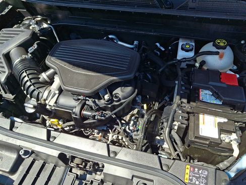 Certified 2023 GMC Acadia AT4 AWD/4WD image 32