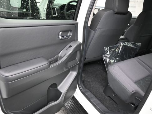 New 2026 Nissan Frontier SV image 17