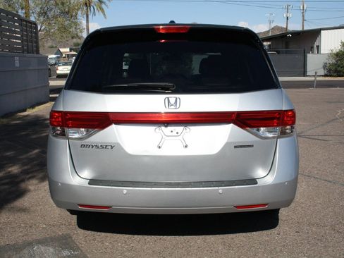 Used 2014 Honda Odyssey Touring image 5
