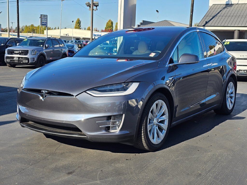 Used 2020 Tesla Model X Long Range AWD/4WD image 1
