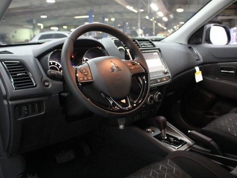 New 2026 Mitsubishi Outlander Sport LE image 5