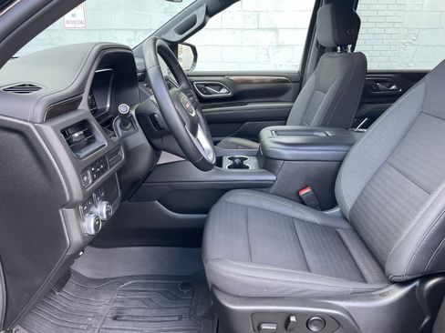 Used 2023 GMC Yukon XL SLE w/ Gmc Pro Safety Plus Package image 14